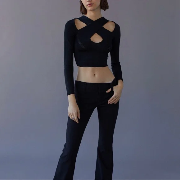 UO Cassidy Reversible Cutout Sweater - Picture 1 of 8